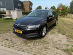 Skoda Superb Combi 1.5 TSI MHEV First Edition 2024, Auto's, Skoda, Zwart, Leder, Skoda Garant Auto, Superb
