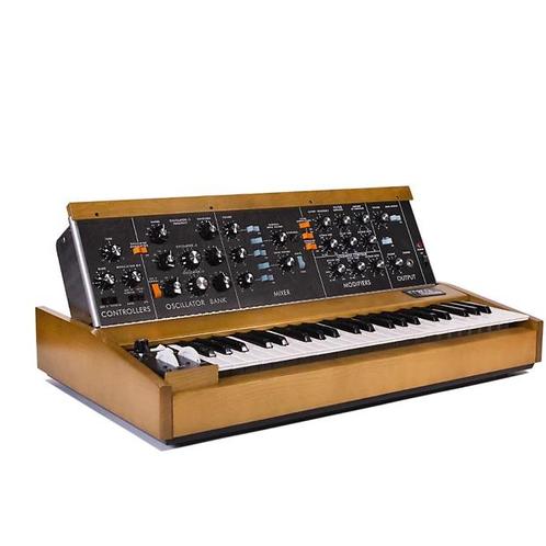 Minimoog + Moog Voyager, Muziek en Instrumenten, Synthesizers, Zo goed als nieuw, Overige aantallen, Overige merken, Ophalen