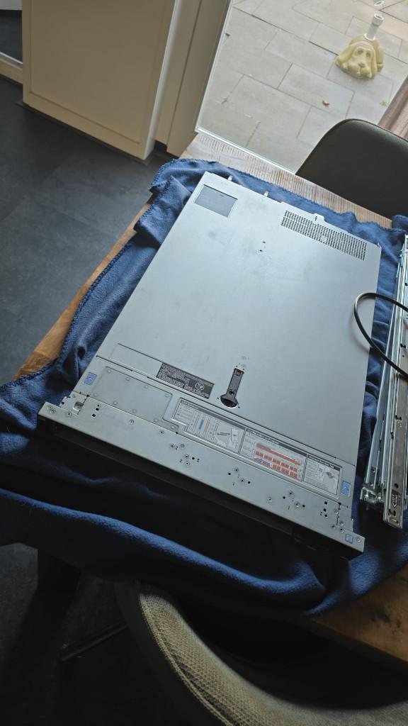PowerEdge R640 met 88 cores en 192GB RAM, Computers en Software, Servers, Gebruikt, 2 tot 3 Ghz, 128 GB, Ophalen