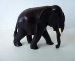 Een mooi traditioneel handgesneden Olifantje van ebbenhout,, Ophalen of Verzenden, Zo goed als nieuw, Wild dier, Beeldje of Figuurtje