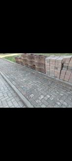 Stenen en  12  bloembakken  gratis zsm ophalen ivm verhuizin, Tuin en Terras, Terrasdelen en Vlonders, Ophalen, Zo goed als nieuw