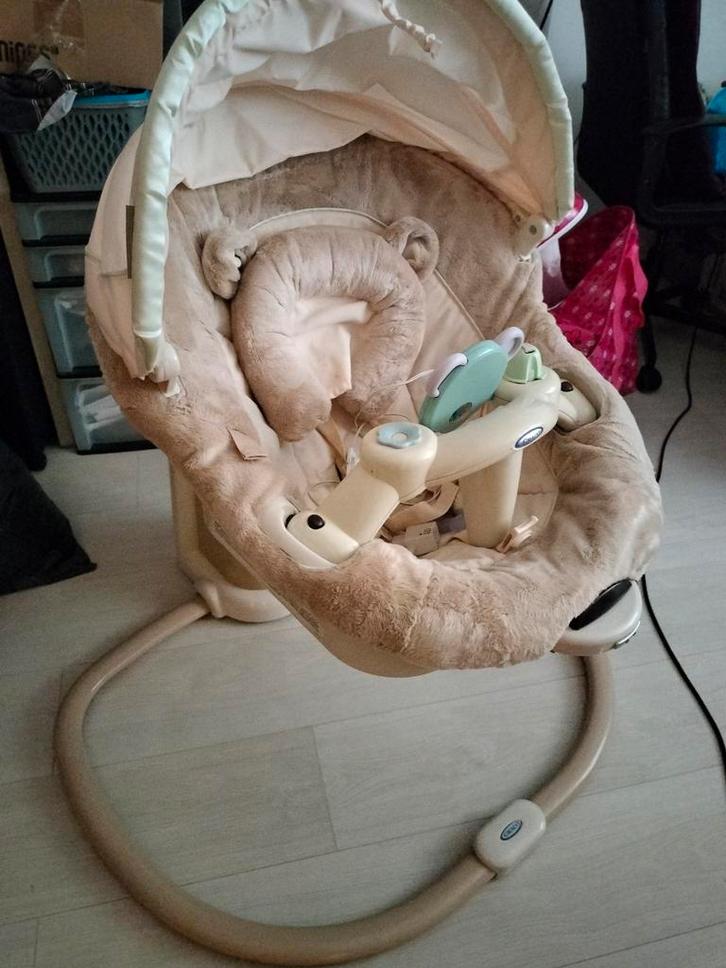 Elektrische wieg voor baby's met geluiden, Kinderen en Baby's, Wipstoeltjes, Zo goed als nieuw, Overige merken, Ophalen