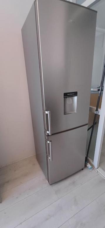 Everglades EVUD428 koelkast met vriezer & waterdispenser beschikbaar voor biedingen