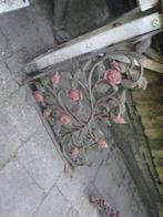 mooie  metalen muurhaak gietijzer rozen, Tuin en Terras, Ophalen of Verzenden, Gebruikt