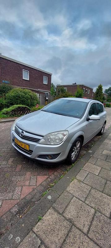 Opel Astra 1.6 16V 5D Easytronic 85KW 2007 Grijs beschikbaar voor biedingen