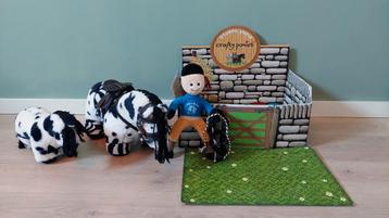Complete Crafty Ponies set met zwartbonte pony én veulen! beschikbaar voor biedingen