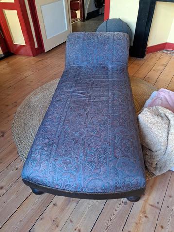 Sofa Antiek beschikbaar voor biedingen