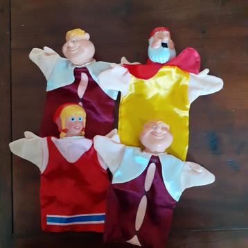 Efteling handpoppen poppenkastpoppen  beschikbaar voor biedingen