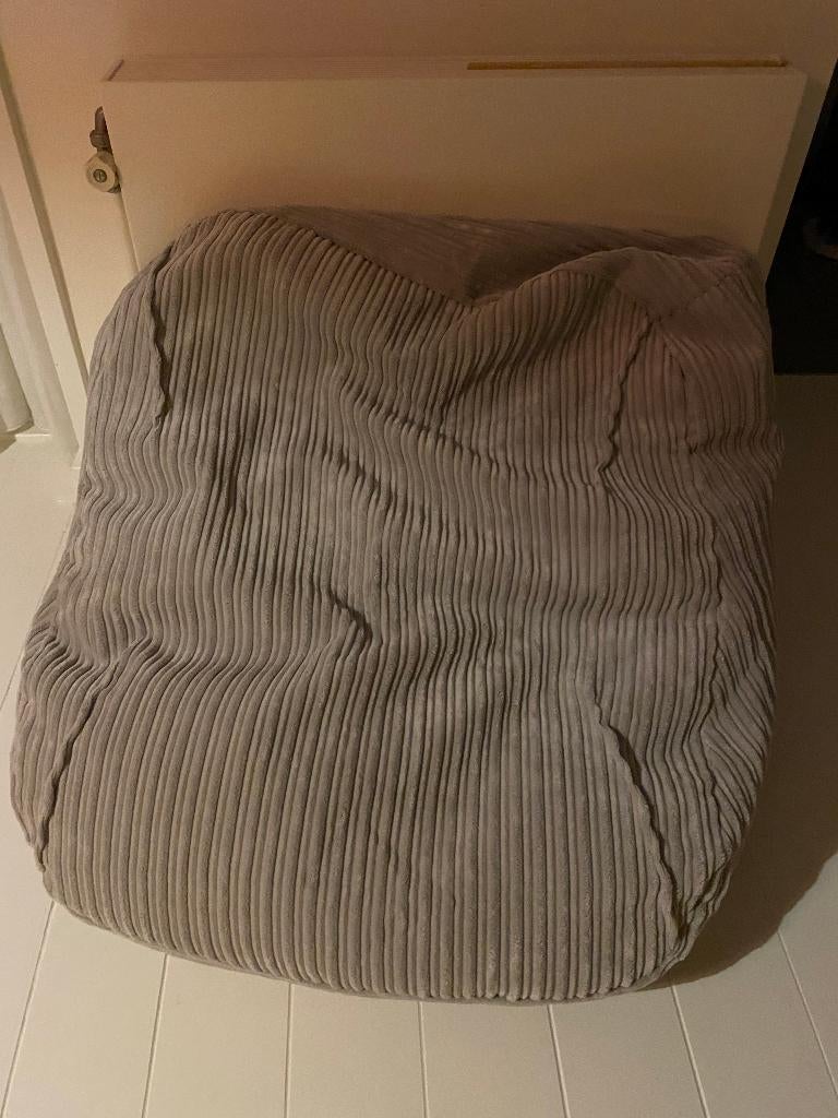 Big Bertha zitzak, loungepug  model Sloucher, NIEUWSTAAT!, Huis en Inrichting, Zitzakken, Ophalen, Zo goed als nieuw, Grijs, Zitzakstoel