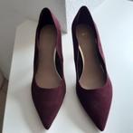 Bordeaux suède-look pumps, Nieuw, H&M, Ophalen of Verzenden, Pumps