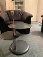 Leren fauteuil. Kleur: donker bordeaux. Tafeltje ook te koo, Huis en Inrichting, Fauteuils, Ophalen, Gebruikt, 50 tot 75 cm, Leer