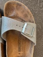 Birkenstock zilverkleurig maat 42, goede staat smal model, Kleding | Dames, Schoenen, Slippers, Overige kleuren, Ophalen of Verzenden