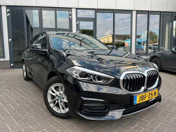 BMW 1-serie Appel Carplay | Sport stoelen | AMBIENT Verlicht, Auto's, BMW, Bedrijf, 1-Serie, ABS, Airbags, Airconditioning, Alarm