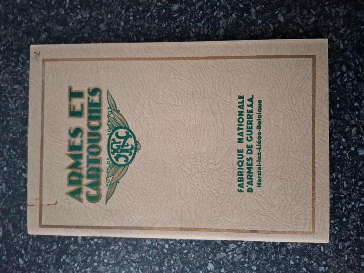 Wapens & motoren, Boeken, Catalogussen en Folders, Zo goed als nieuw, Catalogus, Ophalen of Verzenden