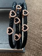 Nieuwe armband zwart met rosé hartjes, Zwart, Nieuw, Leer, Ophalen of Verzenden