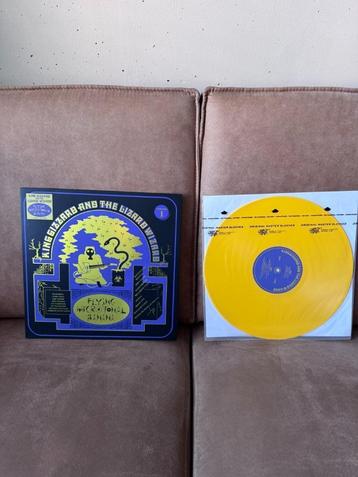 KGLW - Flying Microtonal Banana (Yellow vinyl) beschikbaar voor biedingen
