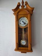 Grenen Wandklok met Pendel, Ophalen of Verzenden