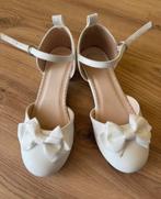 Witte leren schoentjes met strik - maat 34, Kinderen en Baby's, Babykleding | Schoentjes en Sokjes, Ophalen, Schoentjes, Meisje