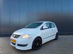 Volkswagen Fox 1.4 55KW 2008 Airco Nw Apk/Nw DistributieSet, Voorwielaandrijving, 74 pk, Zwart, 4 cilinders
