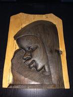 Tweetonig hardwood beeldje van een meisje/vrouw uit Afrika, Antiek en Kunst, Ophalen of Verzenden