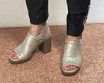 PITT  parelmoer kleurige haksandalen maat 38, Schoenen met lage hakken, Beige, Ophalen of Verzenden, Zo goed als nieuw