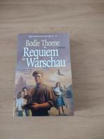 Requiem in Warschau (deel 6)- Bodie Thoene, Boeken, Ophalen of Verzenden, Gelezen