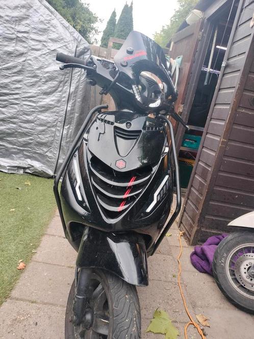 Piaggio zip 2t 70cc, Fietsen en Brommers, Scooters | Piaggio, Zo goed als nieuw, Zip, Ophalen