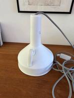 Hanglamp in de vorm van trechter. Porcelein, Huis en Inrichting, Lampen | Hanglampen, Ophalen of Verzenden, Zo goed als nieuw