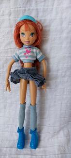 Winx school girl barbie doll, Kinderen en Baby's, Speelgoed | Poppen, Ophalen of Verzenden, Zo goed als nieuw, Barbie