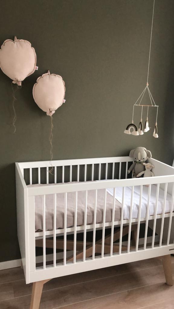 Kidsmill Sixties Ledikant, Commode & Plank, Kinderen en Baby's, Kinderkamer | Complete kinderkamers, Zo goed als nieuw, Jongetje of Meisje