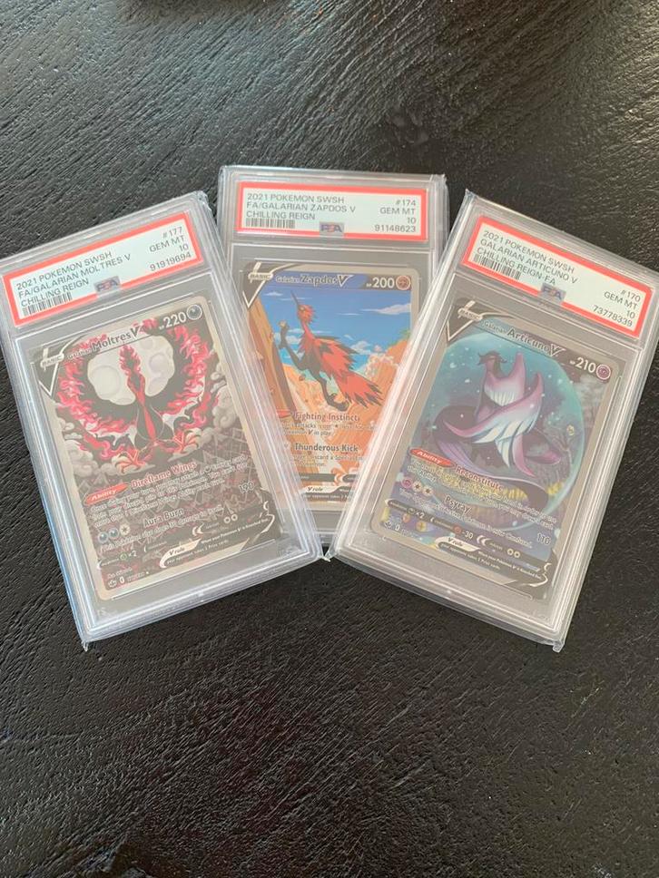 Galarian moltres, articuno & zapdos PSA 10, Hobby en Vrije tijd, Verzamelkaartspellen | Pokémon, Zo goed als nieuw, Ophalen of Verzenden
