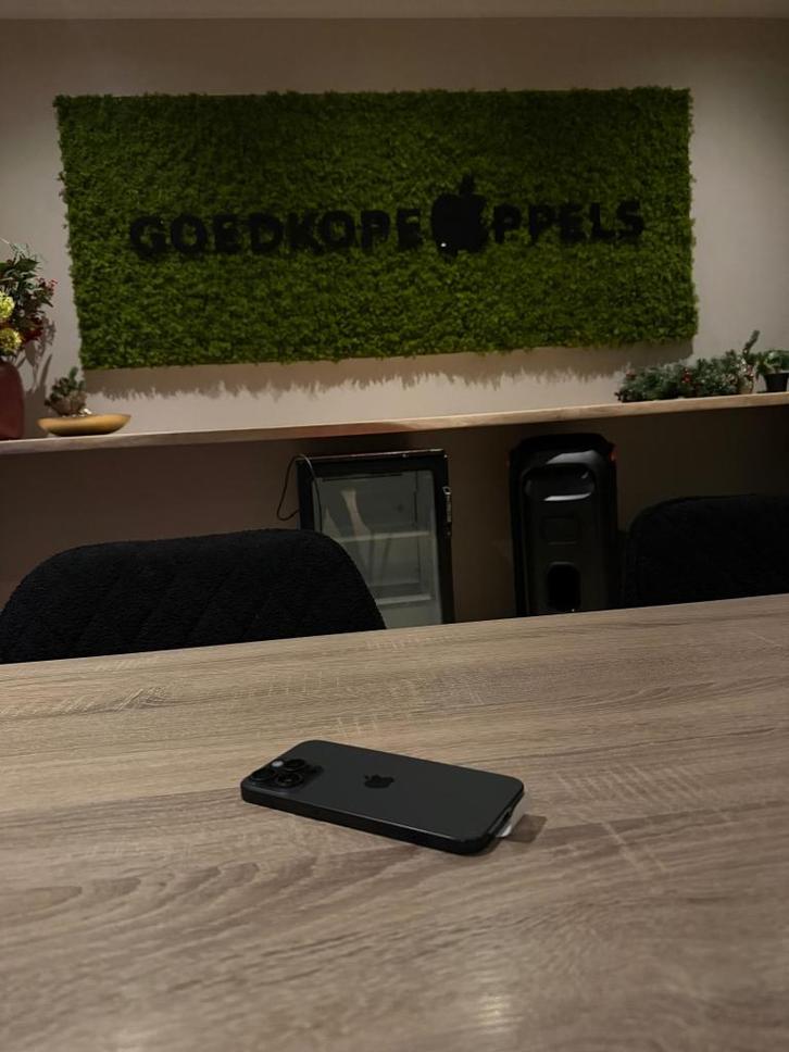 iPhone 16 Pro Max 256GB Zwart | als nieuw, Telecommunicatie, Mobiele telefoons | Apple iPhone, Zo goed als nieuw, 256 GB, Zonder abonnement