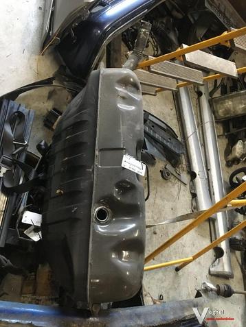 Mercedes W126 280SE 1982 Brandstoftank Benzine beschikbaar voor biedingen