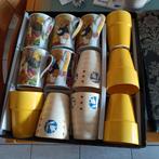 12 bekers, 3 uit 1960, 5 met oor., Ophalen of Verzenden, Zo goed als nieuw, Overige stijlen, Kop(pen) en/of Schotel(s)