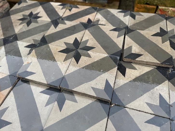6m2 oude cement tegels 20x20x2cm., Antiek en Kunst, Curiosa en Brocante, Ophalen of Verzenden