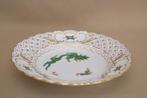 Meissen bord met mandwerk rand en groene draak decor, Ophalen of Verzenden