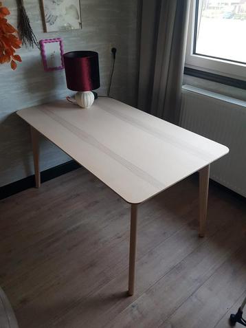 Tafel Essenhout voor 4 personen beschikbaar voor biedingen