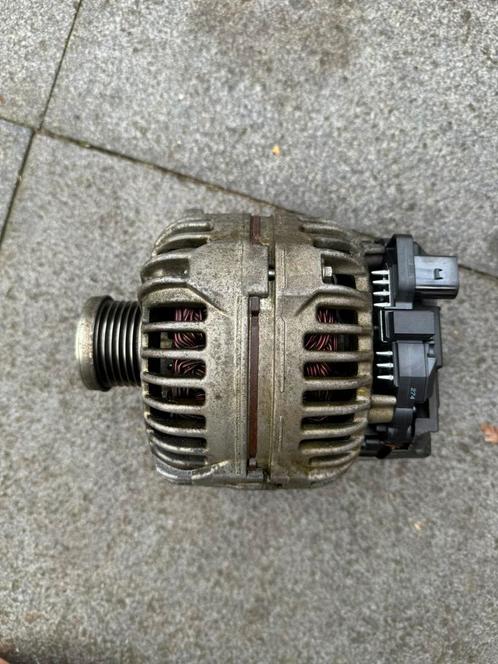 Originele Dynamo VW Audi Seat Skoda VAG 03C903023A topstaat, Auto-onderdelen, Motor en Toebehoren, Audi, Seat, Volkswagen, Skoda