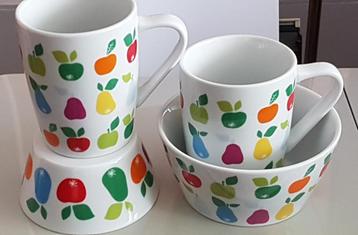 AH mokken en kommen / appels, peren beschikbaar voor biedingen