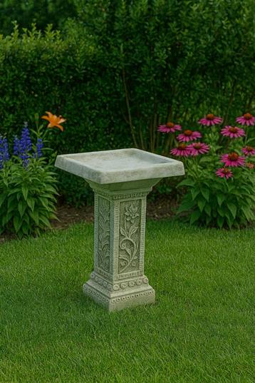 vogelbad floral stenen vogelbad op voet 66cm hoog 40cm breed beschikbaar voor biedingen