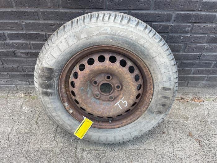 Reservewiel van een Volkswagen Transporter, Auto-onderdelen, Banden en Velgen, Velg(en), Personenwagen, Gebruikt, 3 maanden garantie