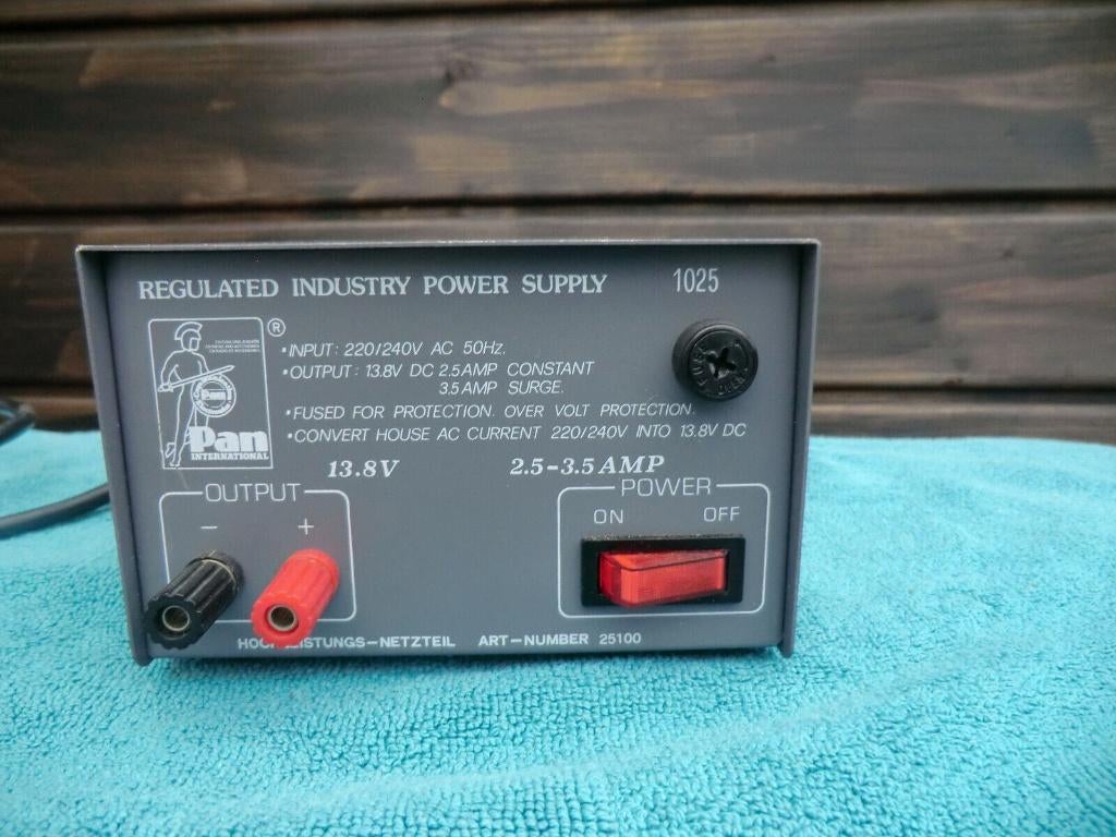 Voeding te gebruiken van 220 v.- 12 v., Ophalen, Gebruikt