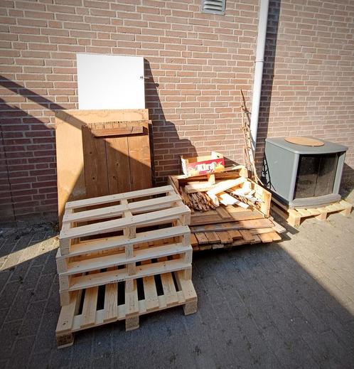 GRATIS / Houtafval / kleine pallets, Doe-het-zelf en Verbouw, Hout en Planken, Zo goed als nieuw, Overige typen, Overige houtsoorten