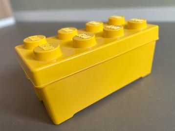LEGO opberbox geel beschikbaar voor biedingen