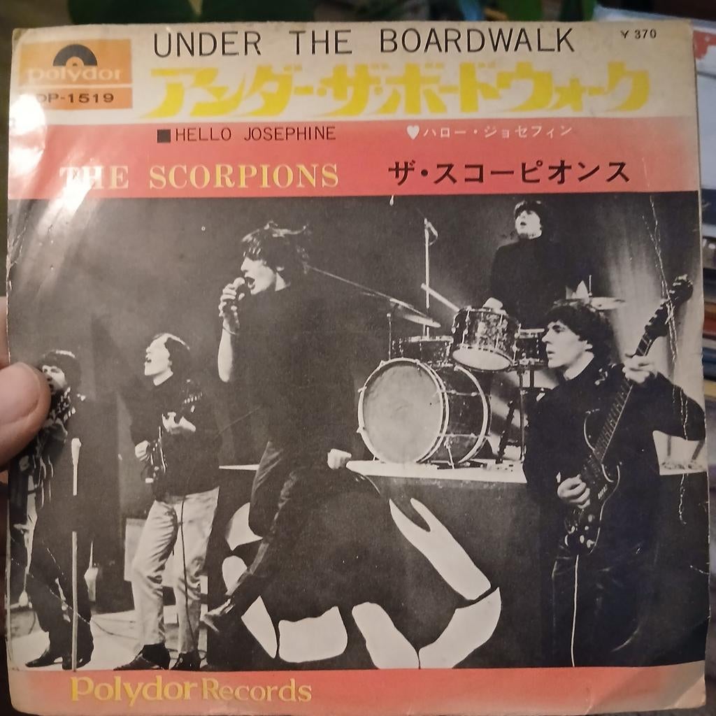 The Scorpions - Under the Boardwalk / Hello Josephine 7", Gebruikt, 7 inch, Single, Ophalen of Verzenden
