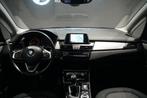 BMW 2-serie Gran Tourer 216i + STOELVERWARMING / NAVIGATIE, Voorwielaandrijving, Euro 6, 2-Serie Gran Tourer, Zwart