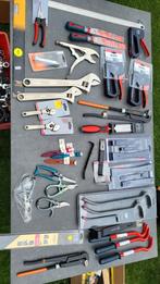 Diverse handgereedschap hamers, sleutels, schoervendraaieren, Doe-het-zelf en Verbouw, Gereedschap | Handgereedschap, Ophalen of Verzenden