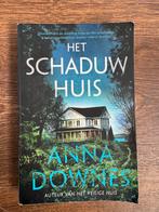 Het schaduw huis - Anna Downes, Boeken, Avontuur en Actie, Ophalen of Verzenden, Zo goed als nieuw