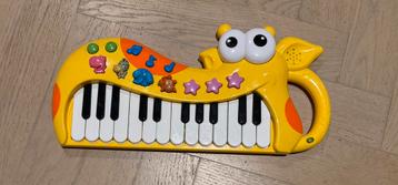 Speelgoed piano beschikbaar voor biedingen