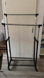 Kledingrek in hoogte verstelbaar met dubbele stang, Kleding | Dames, Kledingrekken, Ophalen of Verzenden, Zo goed als nieuw